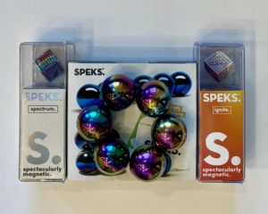multiple Speks magnetic balls
